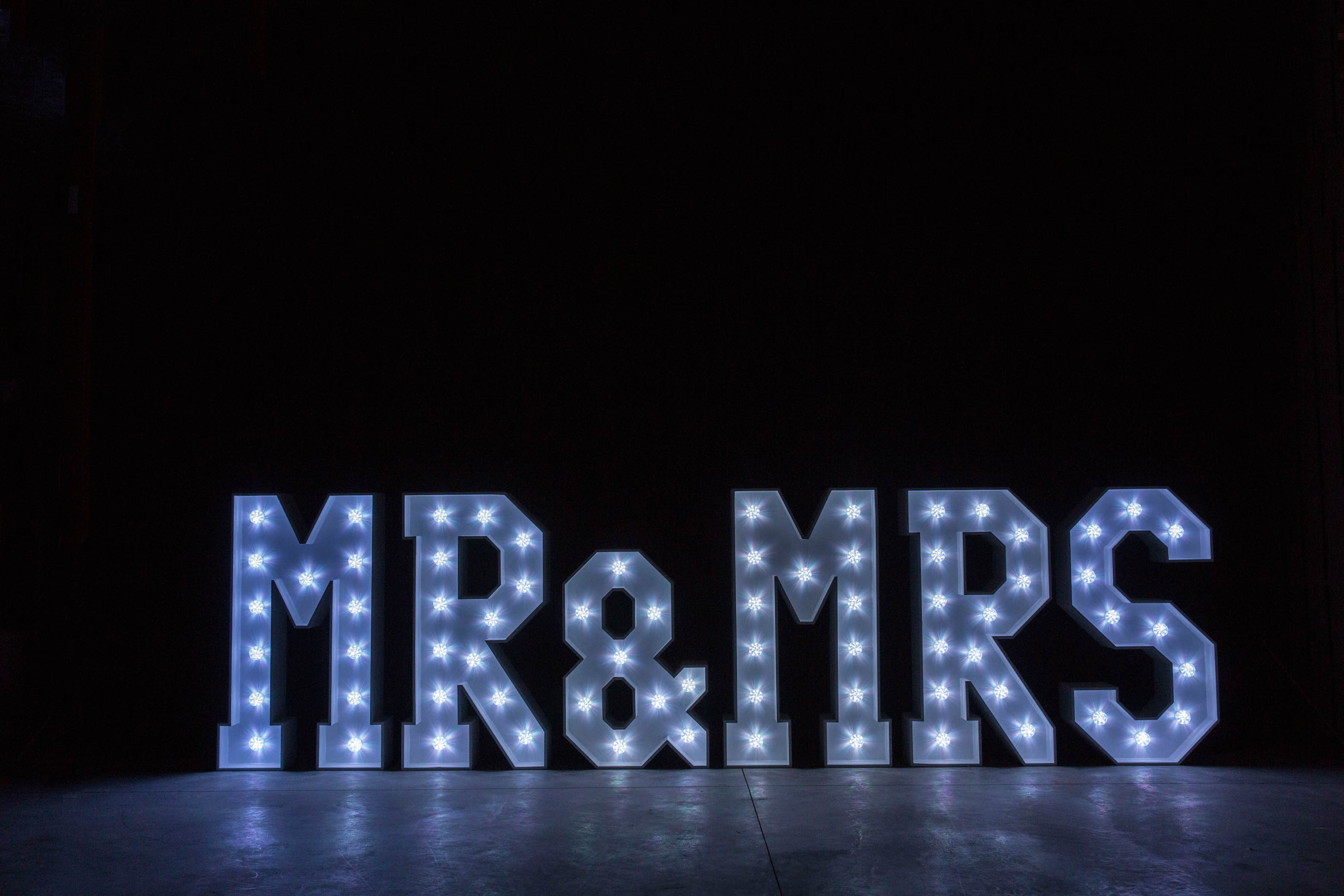 4' MR & MRS Letters - White Light - Photo by Viscosi Photography